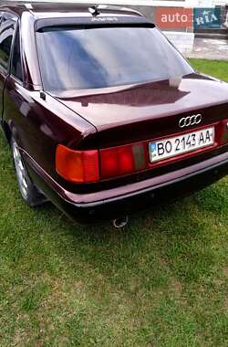 Седан Audi 100 1991 в Кельменцях