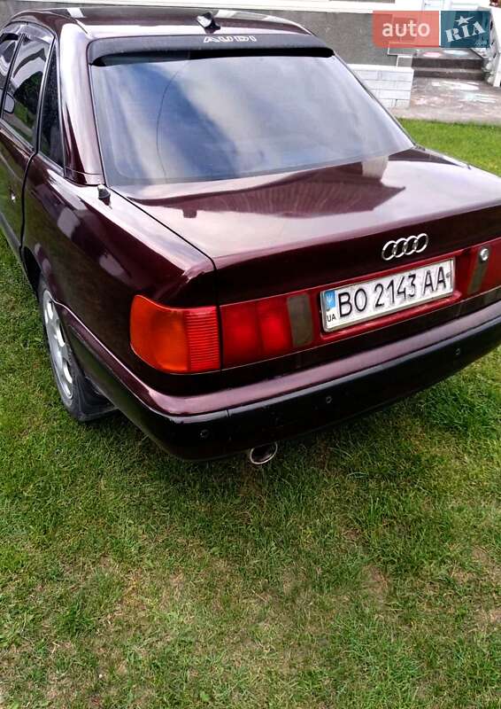 Седан Audi 100 1991 в Кельменцях