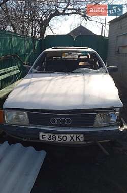 Седан Audi 100 1987 в Купянске
