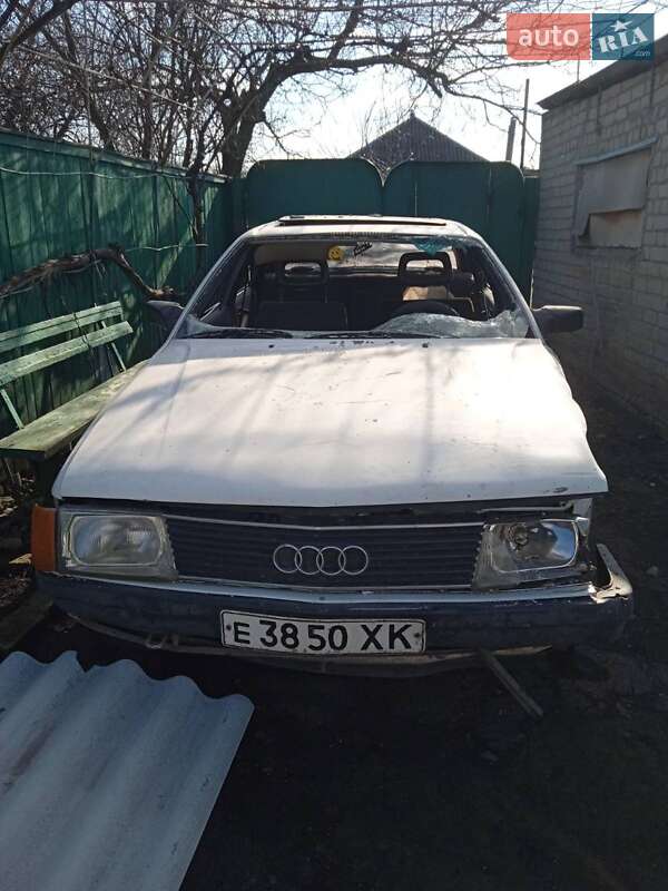 Седан Audi 100 1987 в 