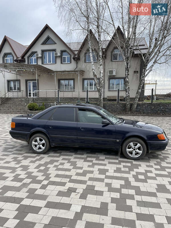 Седан Audi 100 1992 в Нежине