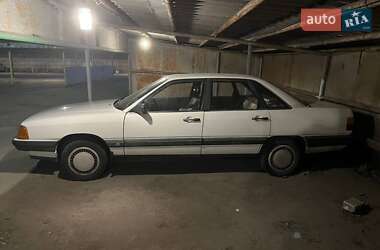 Седан Audi 100 1985 в 
