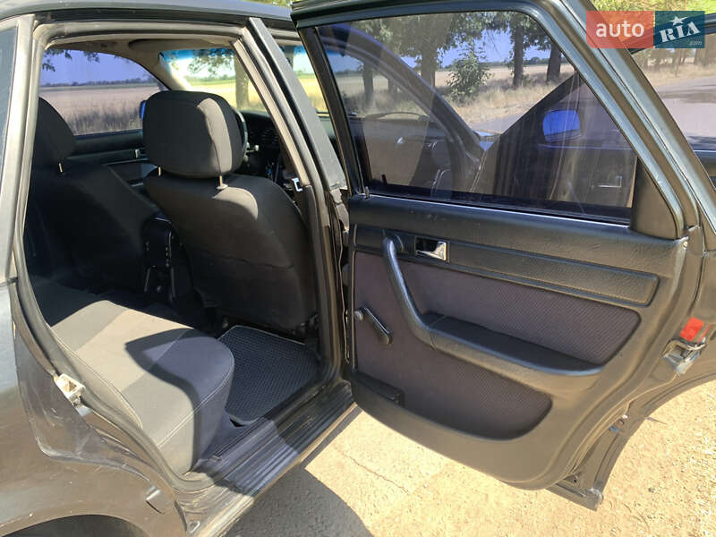 Седан Audi 100 1992 в Николаеве