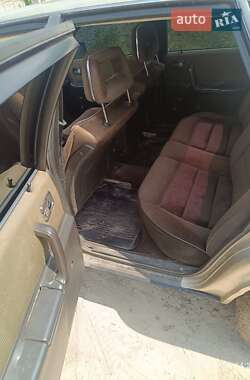 Седан Audi 100 1986 в 
