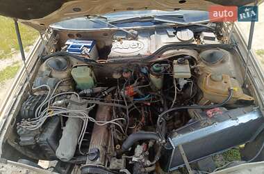 Седан Audi 100 1986 в 