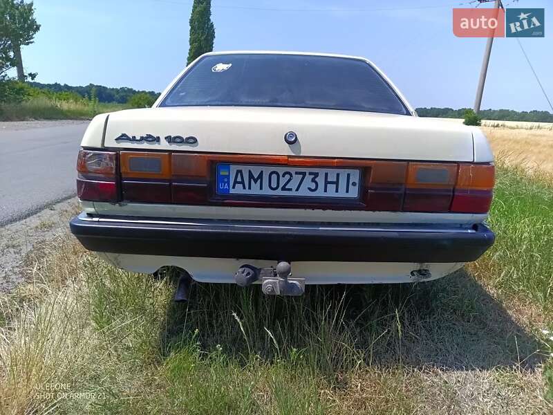 Седан Audi 100 1986 в Козятині