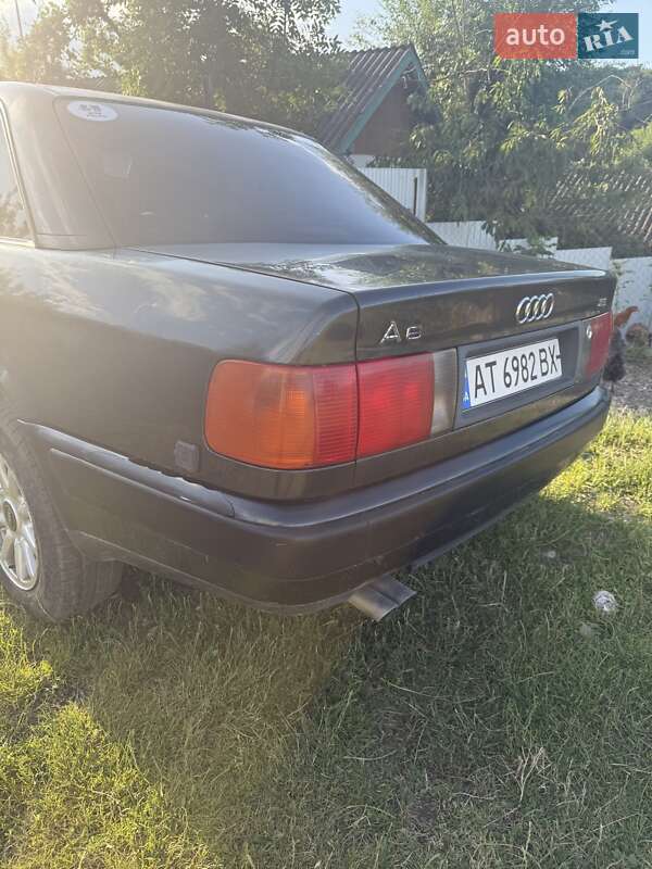 Седан Audi 100 1993 в Гвоздеце