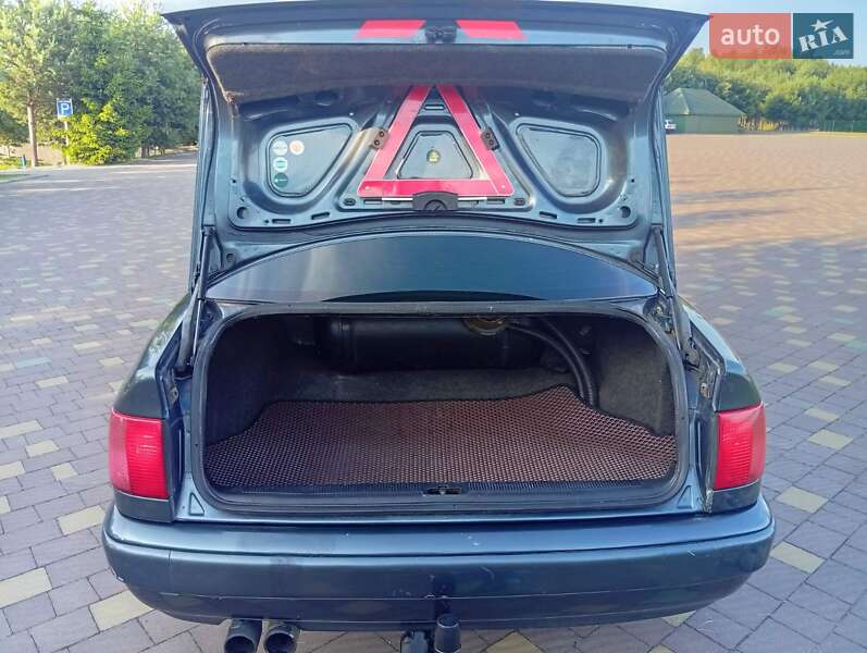 Седан Audi 100 1991 в Перемышлянах