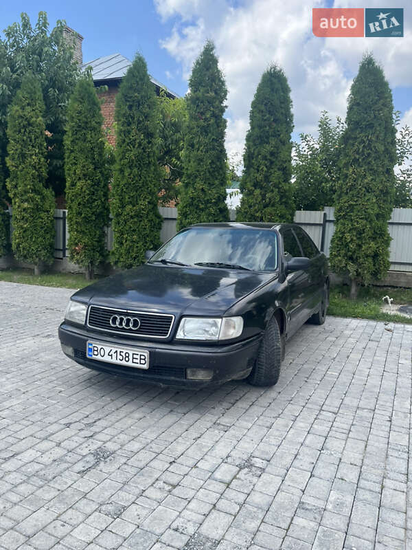 Седан Audi 100 1991 в Чорткове