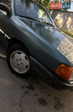 Седан Audi 100 1991 в Киеве