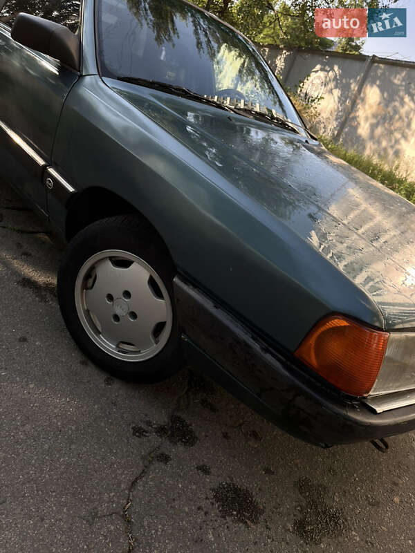 Седан Audi 100 1991 в Киеве