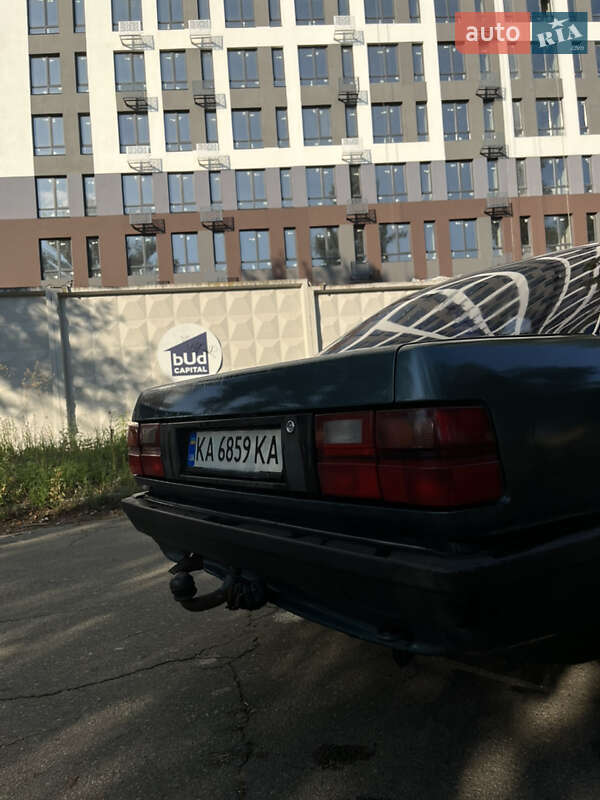 Седан Audi 100 1991 в Киеве