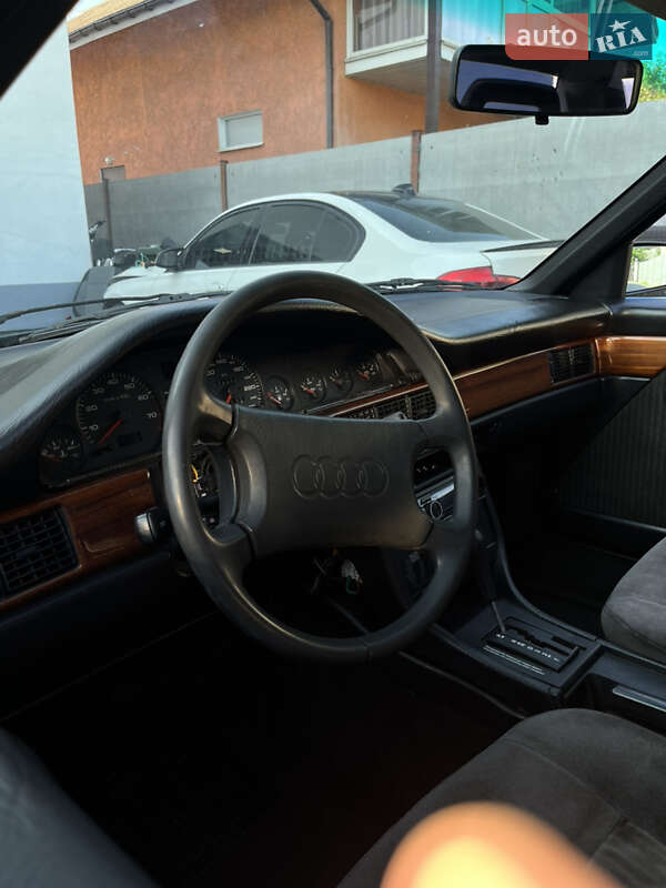 Седан Audi 100 1991 в Киеве