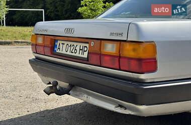 Седан Audi 100 1984 в 