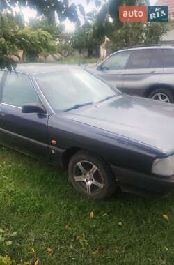 Седан Audi 100 1990 в 