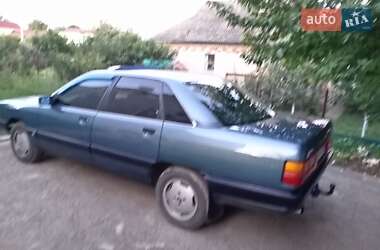 Седан Audi 100 1990 в Ладыжине