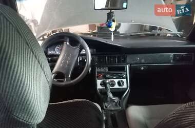 Седан Audi 100 1990 в Ладыжине