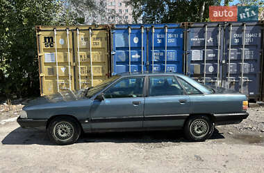 Седан Audi 100 1989 в 
