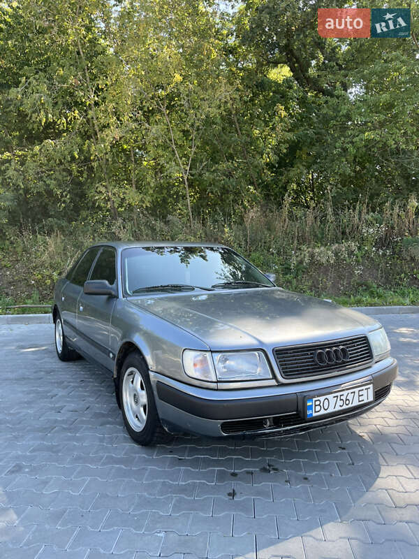 Седан Audi 100 1991 в Чорткове