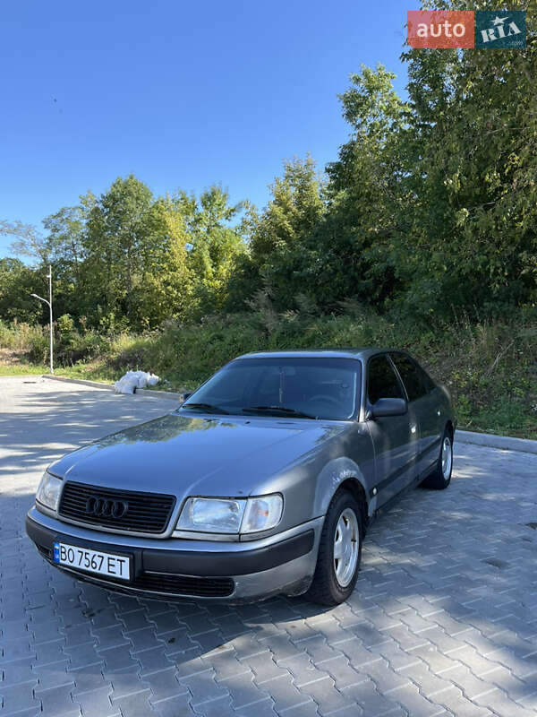 Седан Audi 100 1991 в Чорткове