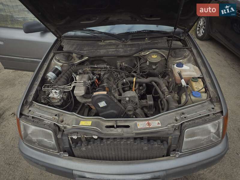 Audi 100 1992 Audi 100 1992