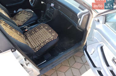 Седан Audi 100 1988 в  фото 5 Седан Audi 100 1988 в