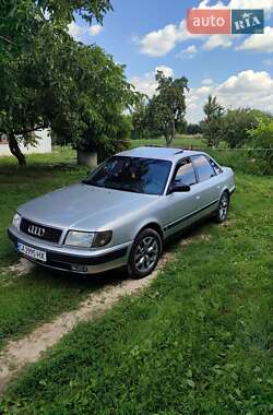 Седан Audi 100 1991 в Монастырище