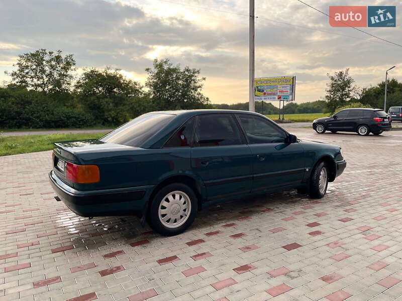 Седан Audi 100 1992 в Городенке