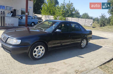 Седан Audi 100 1994 в Чернівцях