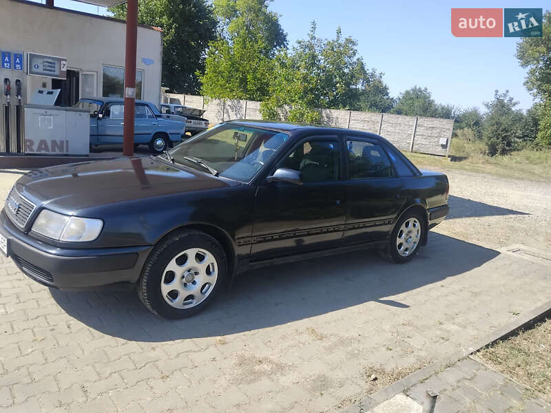 Седан Audi 100 1994 в 