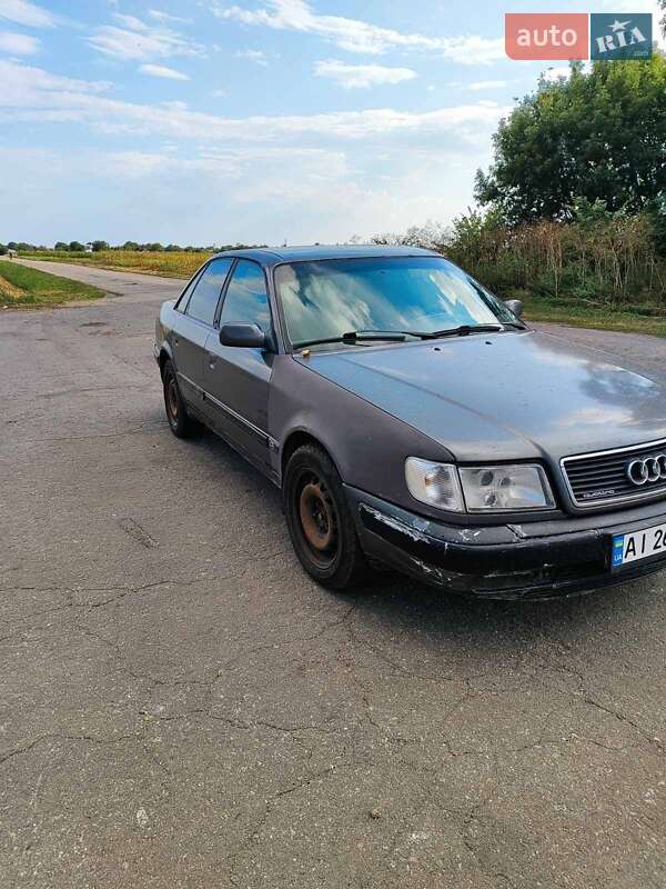 Седан Audi 100 1994 в Киеве