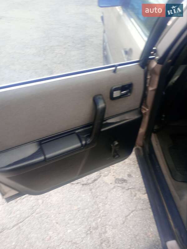 Седан Audi 100 1987 в Чернігові