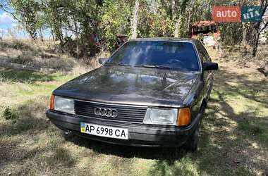 Седан Audi 100 1984 в 