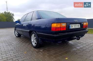 Седан Audi 100 1988 в 