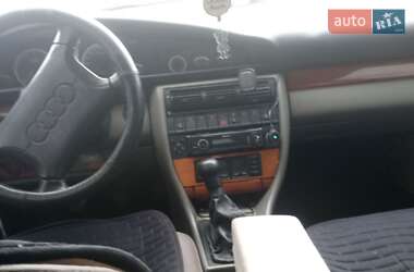 Седан Audi 100 1991 в 