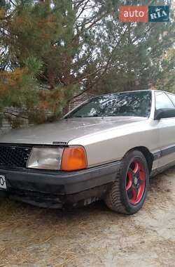 Седан Audi 100 1988 в  фото 9 Седан Audi 100 1988 в