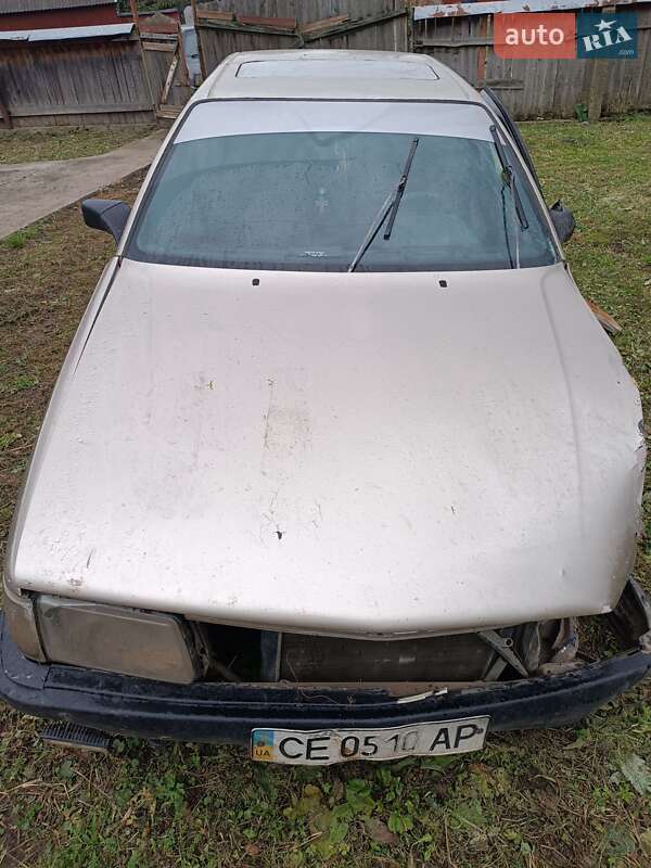 Седан Audi 100 1984 в 
