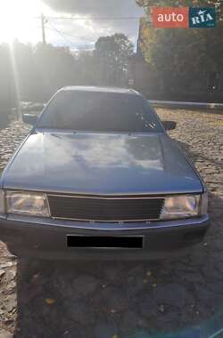 Седан Audi 100 1984 в Луцке