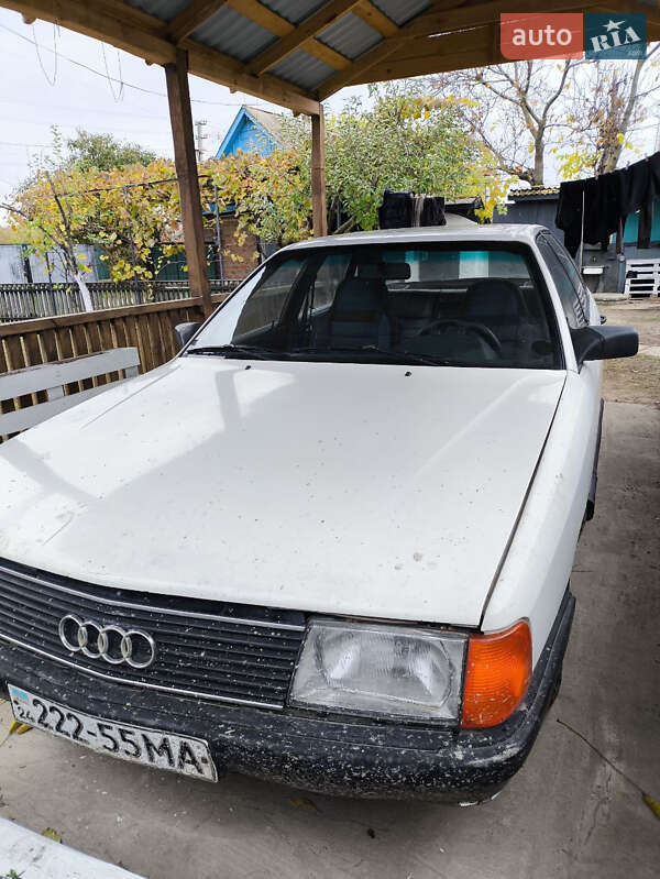 Audi 100 1986