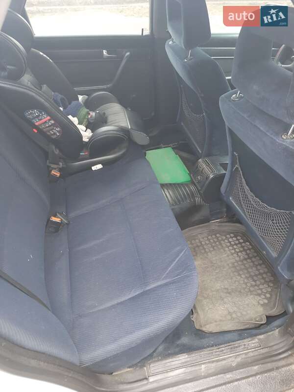 Седан Audi 100 1993 в Козельце