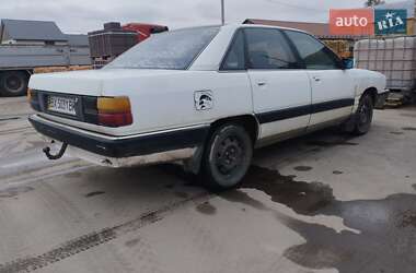 Седан Audi 100 1990 в 