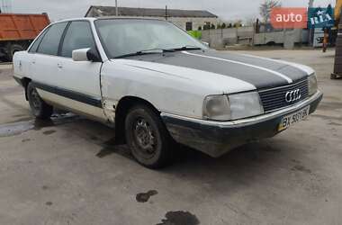 Седан Audi 100 1990 в 