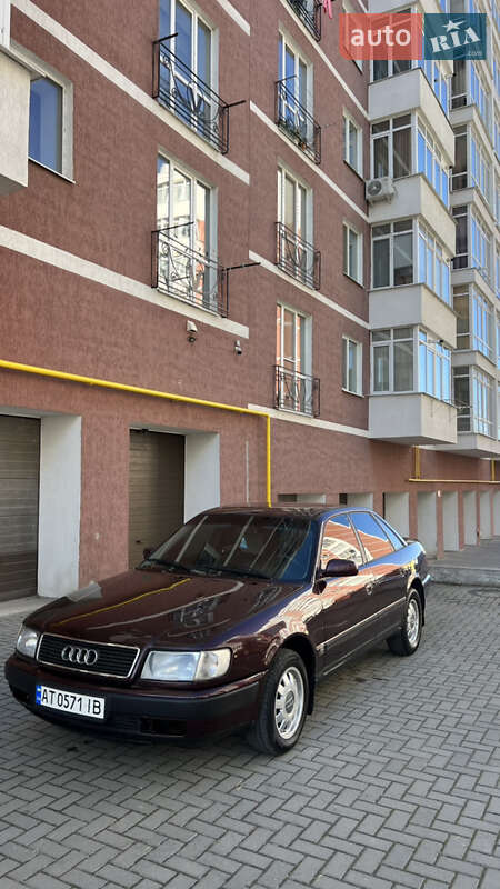 Седан Audi 100 1993 в Львове