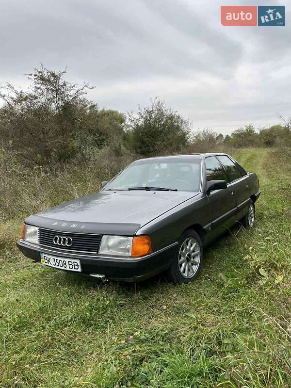 Седан Audi 100 1987 в Ровно фото 5 Седан Audi 100 1987 в Ровно