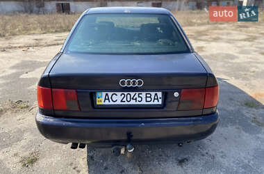 Седан Audi 100 1993 в  фото 3 Седан Audi 100 1993 в