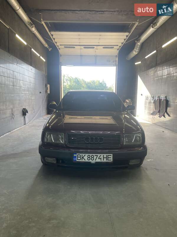 Седан Audi 100 1993 в Рівному