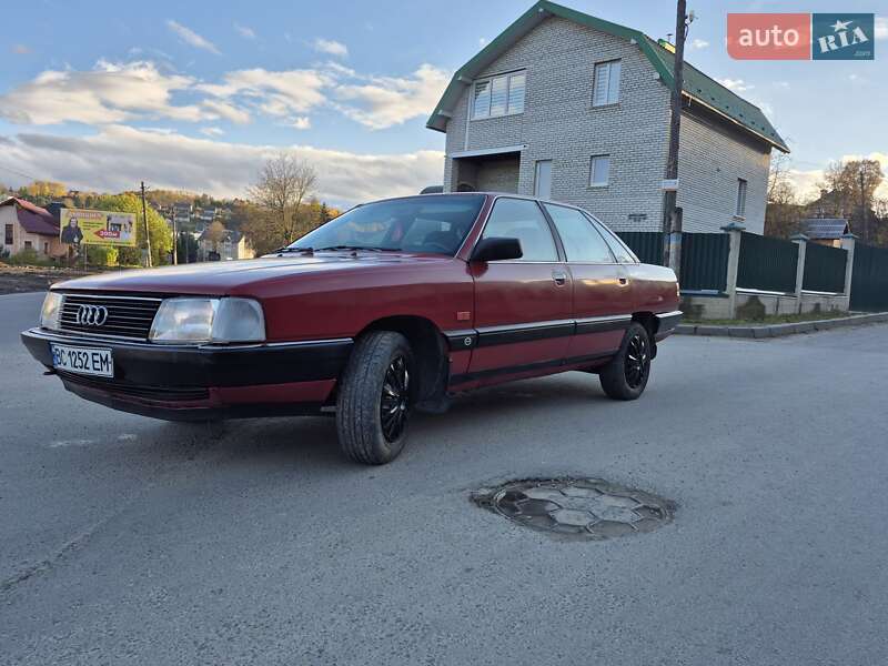 Седан Audi 100 1989 в Турке фото 5 Седан Audi 100 1989 в Турке