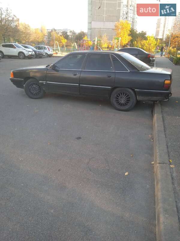 Седан Audi 100 1990 в Києві фото 2 Седан Audi 100 1990 в Києві