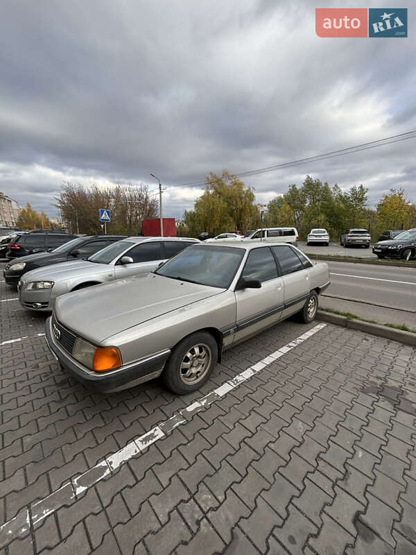 Седан Audi 100 1989 в Луцке фото 2 Седан Audi 100 1989 в Луцке