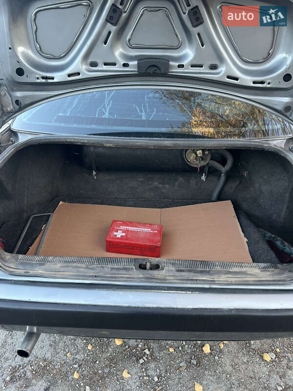 Седан Audi 100 1991 в Копычинце